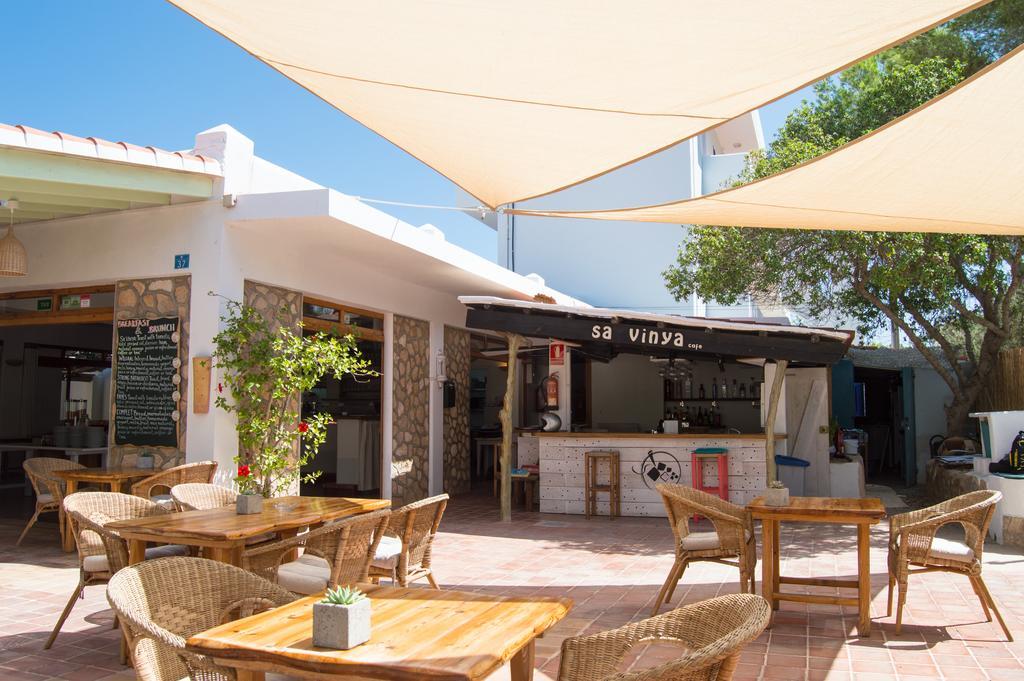 Hostal Mayans Es Pujols Exterior photo